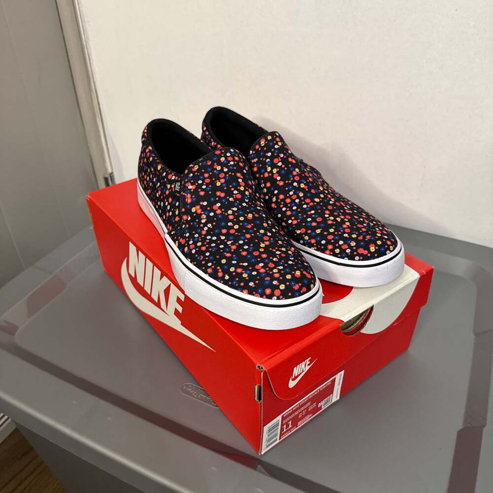 Nike Court Royale AC Slip-On SE Floral Women's Shoes